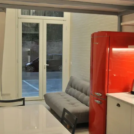 Apartamento Loft In Centro Storico - Parcheggio Disponibile *