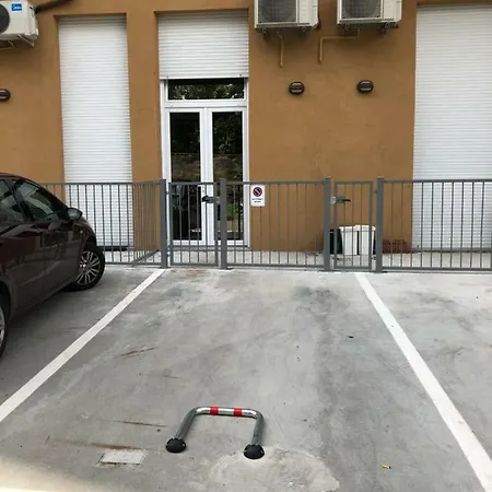 Loft In Centro Storico - Parcheggio Disponibile * Болонья