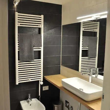 Апартаменты Loft In Centro Storico - Parcheggio Disponibile Болонья